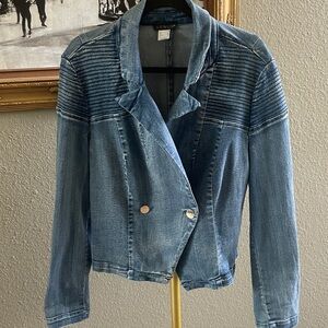 VENUS Blue Denim Jacket with Ribbed Shoulders